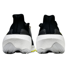 Tênis de Corrida Adidas Ultraboost Light Preto e Cinza