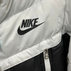 Jaqueta Bobojaco Nike Branca e Preta