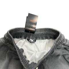 Pantalones grises para clima frío de Arc'Teryx