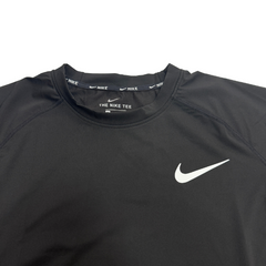 Camiseta negra de manga larga Nike