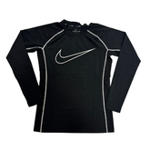Camiseta negra de manga larga Nike