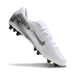 Chuteira Campo Nike Zoom Mercurial Vapor 16 Academy AG Branca e Preta