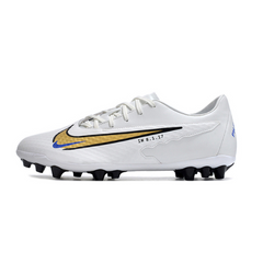 Chuteira Campo Nike Phantom GX Academy AG Kane Branca Pack - VENI Futebol