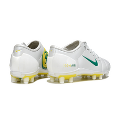Chuteira Campo Nike Total 90 III FG Branca, Amarela e Verde
