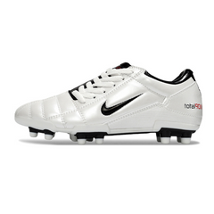 Chuteira Campo Nike Total 90 III FG Branca e Preta