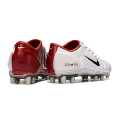 Chuteira Campo Nike Total 90 III FG Branca e Vermelha
