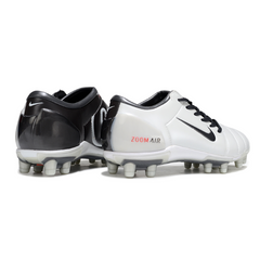 Chuteira Campo FG Nike Total 90 III Branca e Preta