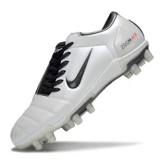 Chuteira Campo FG Nike Total 90 III Branca e Preta