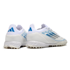 Botas de fútbol adidas F50 Elite TF blancas y azules de la Society