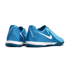 Chuteira Futsal IC Nike Phantom GX2 Academy Pack Mad Ambition Azul e Branca