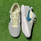 Botas de fútbol sala Nike Streetgato IC, color blanco, azul y gris, talla 42