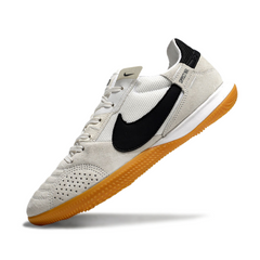 Chuteira Futsal IC Nike Streetgato Branca e Preta