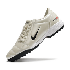 Chuteira Society TF Nike Total 90 III Cinza e Preta