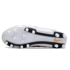 Chuteira Infantil Campo Nike Total 90 III FG Branca e Dourada