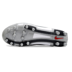 Chuteira Infantil Campo Nike Total 90 III FG Prata