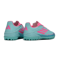 Botas de fútbol Adidas F50 Club TF Messi azul claro y rosa