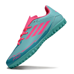 Botas de fútbol Adidas F50 Club TF Messi azul claro y rosa