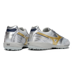 Chuteira Society Mizuno Morelia Neo 4 TF Prata e Dourada