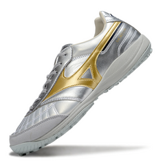 Chuteira Society Mizuno Morelia Neo 4 TF Prata e Dourada