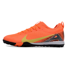 Chuteira Society TF Nike Zoom Mercurial Vapor 16 Pro Laranja e Amarela