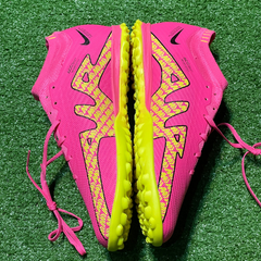 Chuteira Society Nike Zoom Mercurial Vapor 15 Elite TF Rosa Claro Tamanho 43