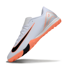 Chuteira Society TF Nike Zoom Mercurial Vapor 16 Academy Branca e Laranja