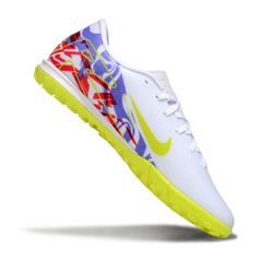 Chuteira Society TF Nike Zoom Mercurial Vapor 16 Academy Branca e Roxa