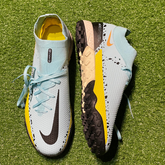 Chuteira Society Nike Phantom GT 2 Pro DF TF Lucent Pack Talla 40