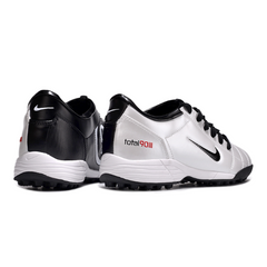 Chuteira Society TF Nike Total 90 III Prateada e Preta