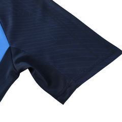 Conjunto de Treino Nike Azul com Camiseta e Shorts