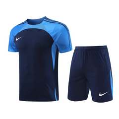 Conjunto de Treino Nike Azul-Escuro com Camiseta e Shorts