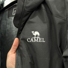 Jaqueta Corta-Vento Camel Preta