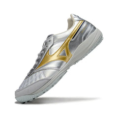 Chuteira Society TF Mizuno Morelia Neo 4 Prateada e Dourada