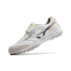 Chuteira Society TF Mizuno Morelia Branca e Prateada