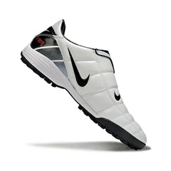 Chuteira Society TF Nike Air Zoom Total 90 III Branca e Preta
