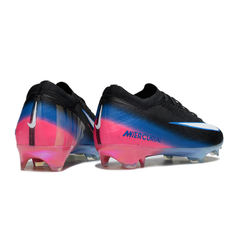 Chuteira Campo Nike Air Zoom Mercurial Vapor 16 Elite FG Preto, Azul e Rosa