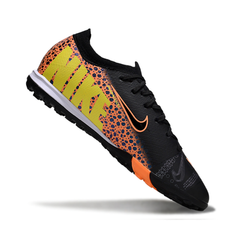 Chuteira Society Nike Zoom Mercurial Vapor 16 Elite TF Preto e Laranja