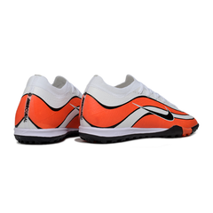 Chuteira Society Nike Zoom Mercurial Vapor 16 Elite TF Branco, Laranja e Preto