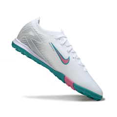 Chuteira Society Nike Zoom Mercurial Vapor 16 Elite TF Branco, Azul e Rosa