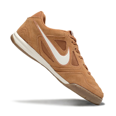 Chuteira Futsal IC Nike SB Gato X Supreme Marrom