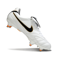 Chuteira Campo Nike Tiempo Legend 5 Elite Branca SG Trava Mista