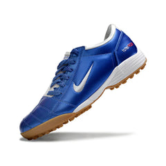 Chuteira Society TF Nike Total 90 III Branca e Azul Infantil
