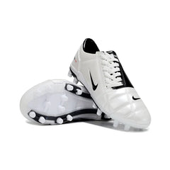 Chuteira Campo FG Nike Total 90 III Infantil Branca e Preta