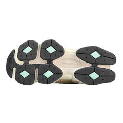 New Balance 9060 Beige Sneakers