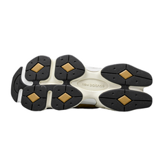 Tênis New Balance 9060 Workwear