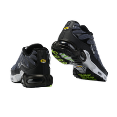 Tênis Nike Air Max Plus TN Preto & Cinza