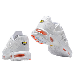 Tênis Nike Air Max Plus Utility White & Safety Orange