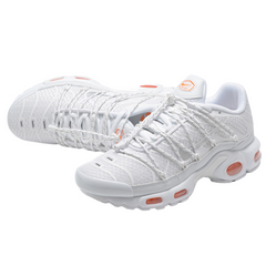 Tênis Nike Air Max Plus Utility White & Safety Orange