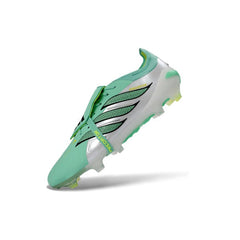 Chuteira Campo FG Adidas Predator 26 Elite Com Língua Verde-Clara e Branca
