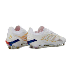 Chuteira Campo FG Adidas Predator 26 Elite Zidane Branca e Dourada